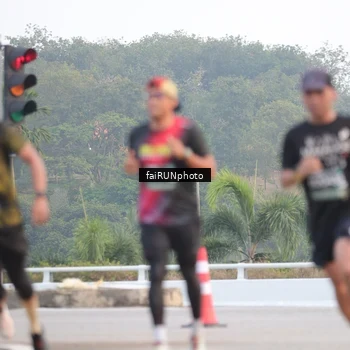 Runner Photo 6442885