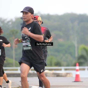 Runner Photo 6442904