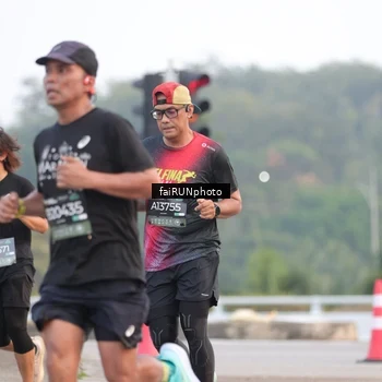 Runner Photo 6442914