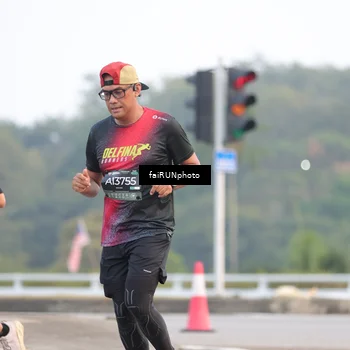 Runner Photo 6442926