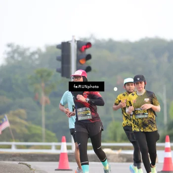 Runner Photo 6442936