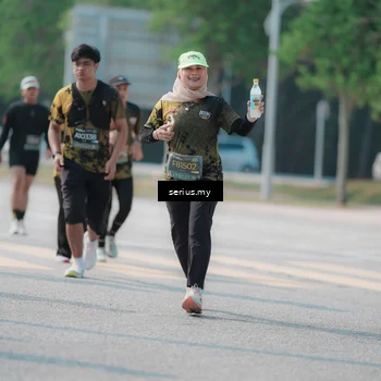 Runner Photo 6443002
