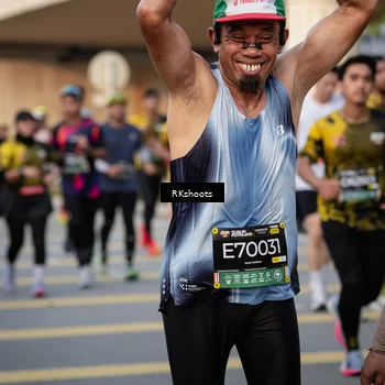 Runner Photo 6443003