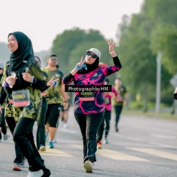 Runner Photo 6443005