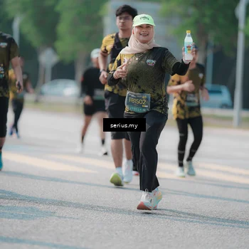 Runner Photo 6443018