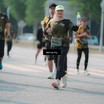 Runner Photo 6443020
