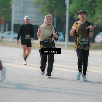 Runner Photo 6443041