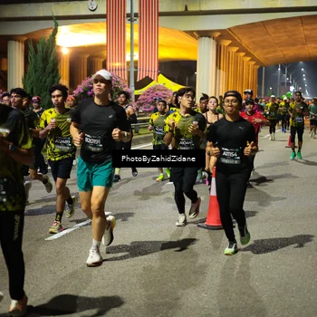 Runner Photo 6443044
