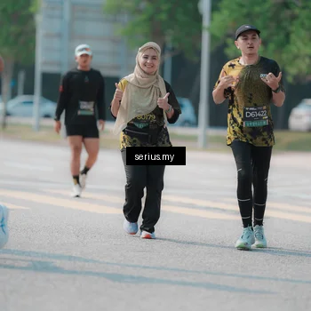 Runner Photo 6443045