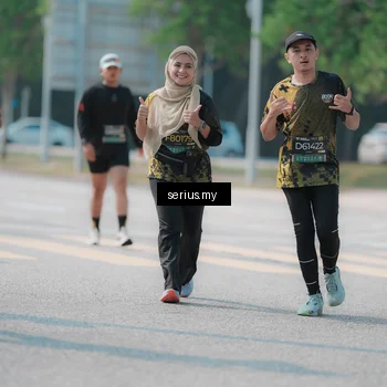 Runner Photo 6443051