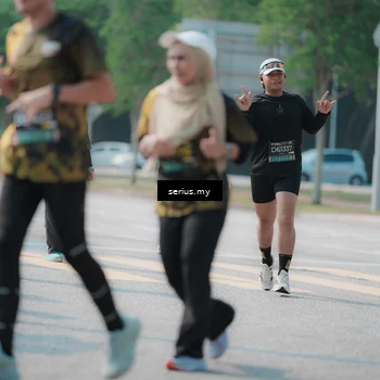 Runner Photo 6443098