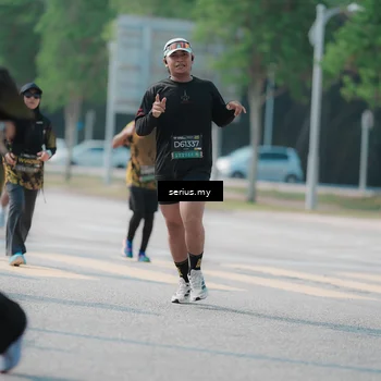 Runner Photo 6443099
