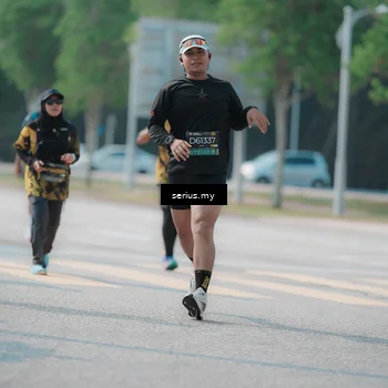 Runner Photo 6443109