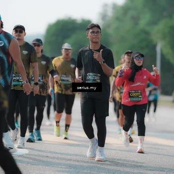 Runner Photo 6443113