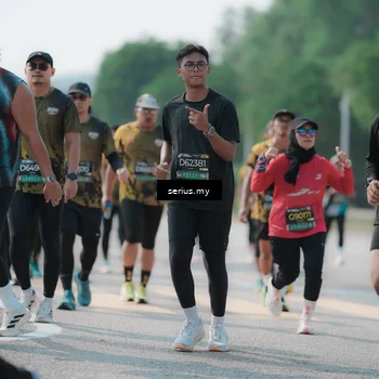 Runner Photo 6443117