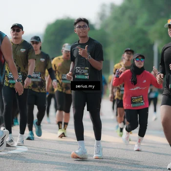 Runner Photo 6443121