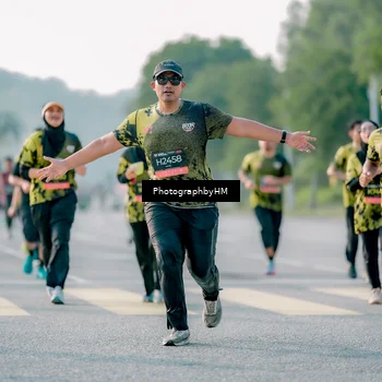 Runner Photo 6443124