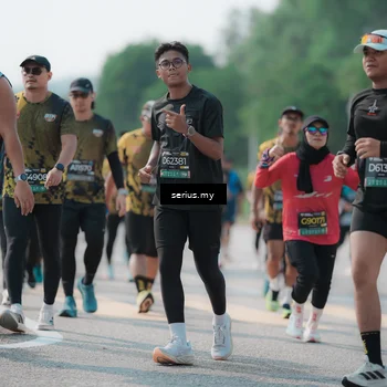 Runner Photo 6443132