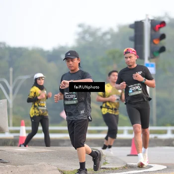Runner Photo 6443155
