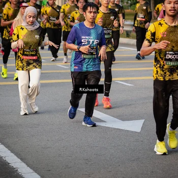 Runner Photo 6443173