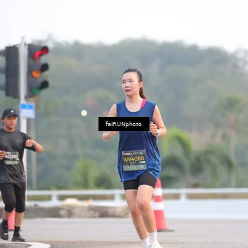 Runner Photo 6443202