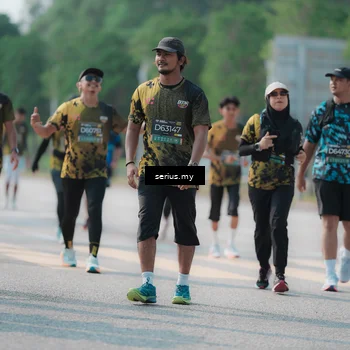Runner Photo 6443211