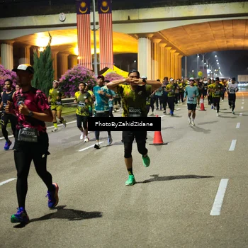 Runner Photo 6443223