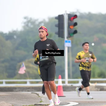 Runner Photo 6443253