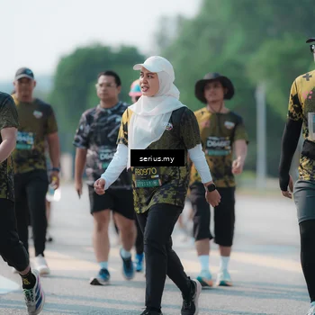 Runner Photo 6443273