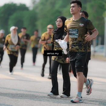 Runner Photo 6443412
