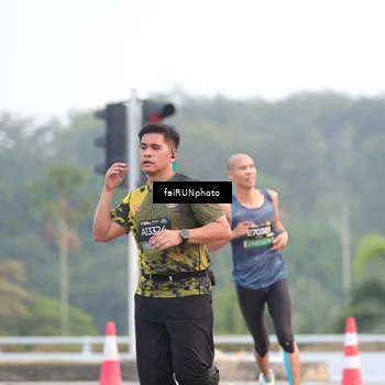 Runner Photo 6443439