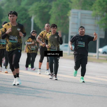 Runner Photo 6443471