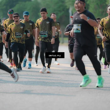 Runner Photo 6443475