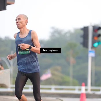 Runner Photo 6443526
