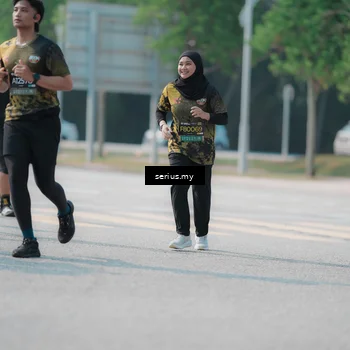 Runner Photo 6443550