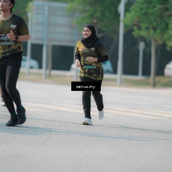 Runner Photo 6443557