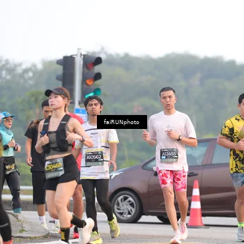 Runner Photo 6443641