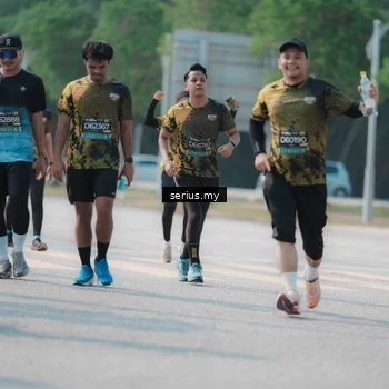Runner Photo 6443656