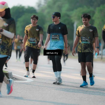Runner Photo 6443676