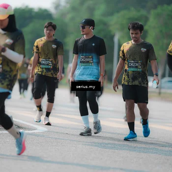 Runner Photo 6443682