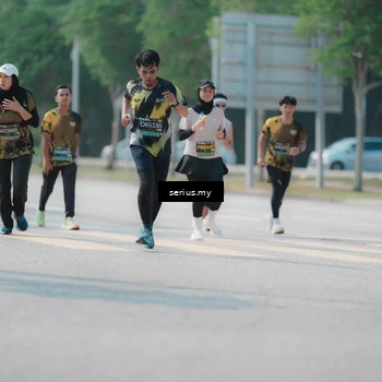 Runner Photo 6443692
