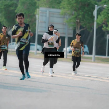 Runner Photo 6443698
