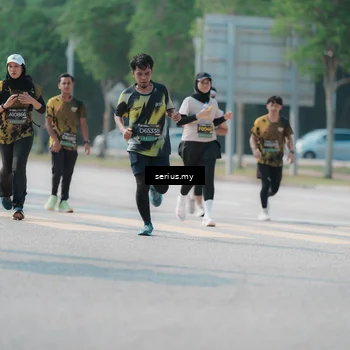 Runner Photo 6443703