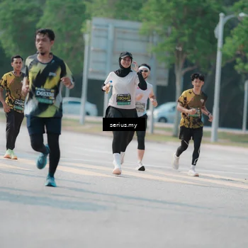 Runner Photo 6443705