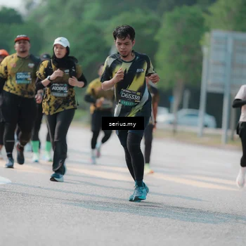 Runner Photo 6443713