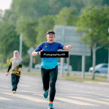 Runner Photo 6443715
