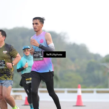 Runner Photo 6443722