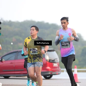 Runner Photo 6443724