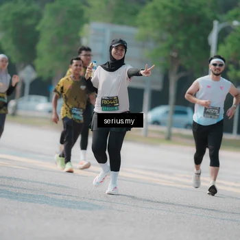 Runner Photo 6443738