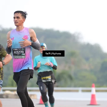 Runner Photo 6443771